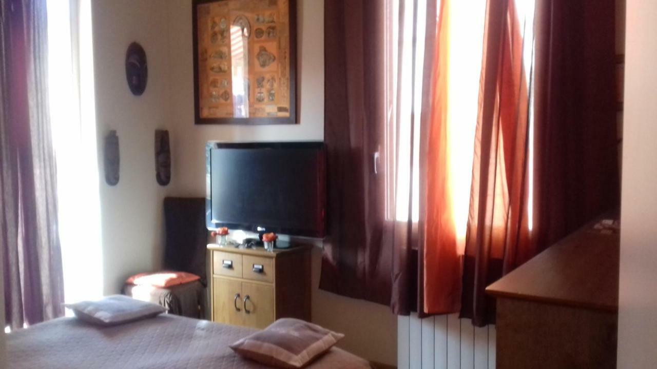 Villa La Clemente Мантон Екстер'єр фото