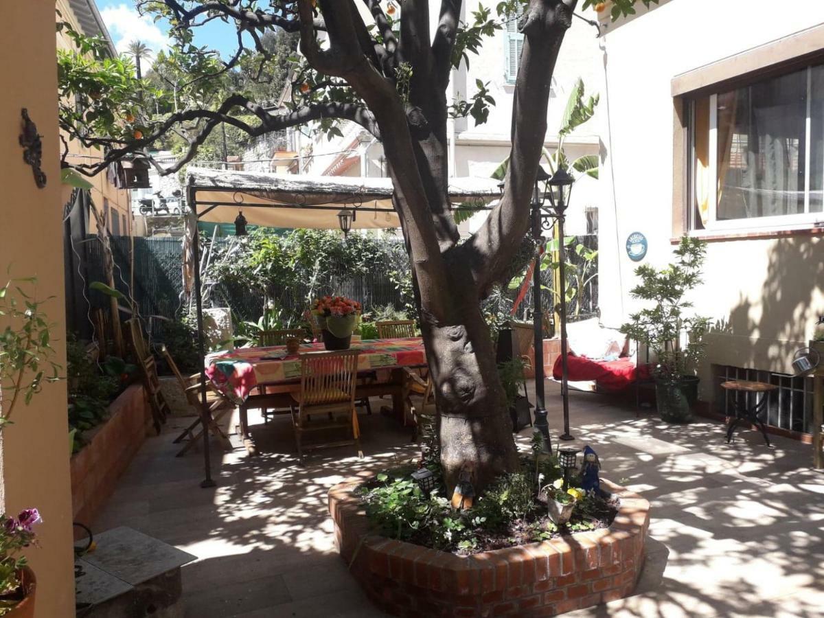 Villa La Clemente Мантон Екстер'єр фото