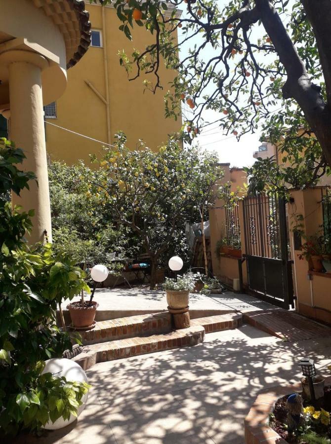 Villa La Clemente Мантон Екстер'єр фото